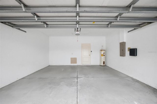 9307 HUNTINGTON PARK WAY, Tampa, FL 33647