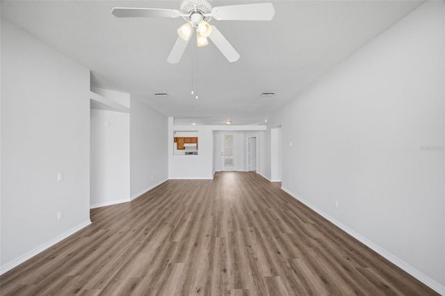 9307 HUNTINGTON PARK WAY, Tampa, FL 33647