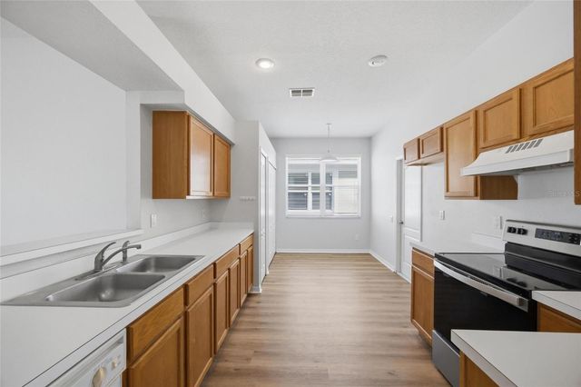 9307 HUNTINGTON PARK WAY, Tampa, FL 33647