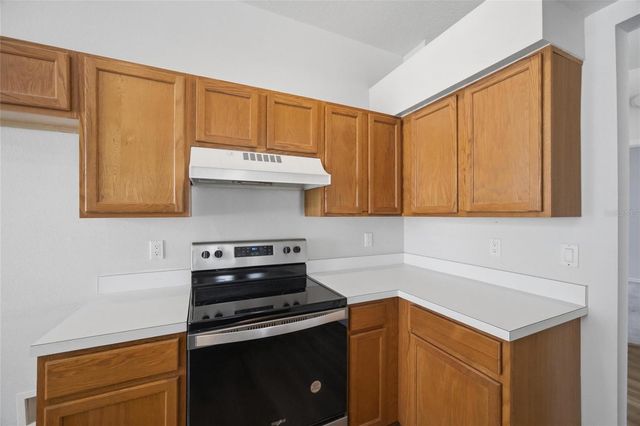 9307 HUNTINGTON PARK WAY, Tampa, FL 33647