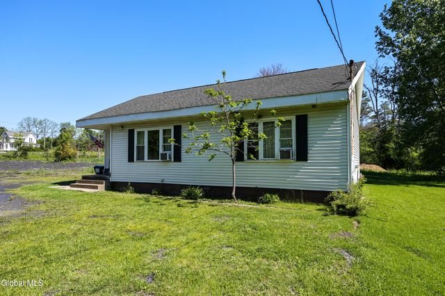4 Connolly Road, Ballston, NY 12019