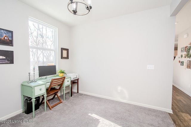 6002 White Pine Ln, La Grange, KY 40031