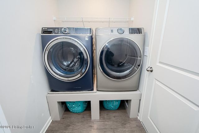 6002 White Pine Ln, La Grange, KY 40031