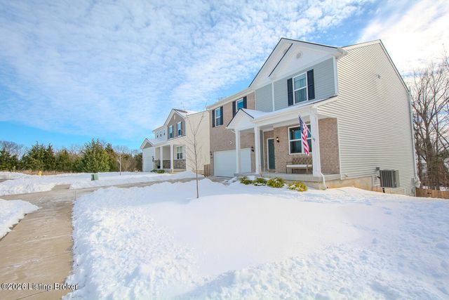 6002 White Pine Ln, La Grange, KY 40031