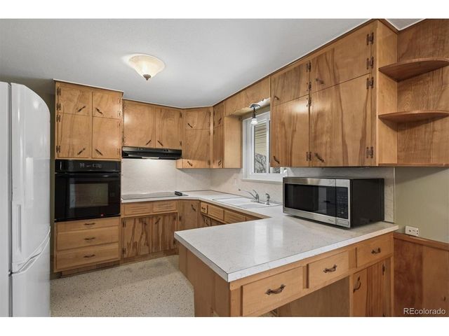 8199 Nola Dr, Denver, CO 80221