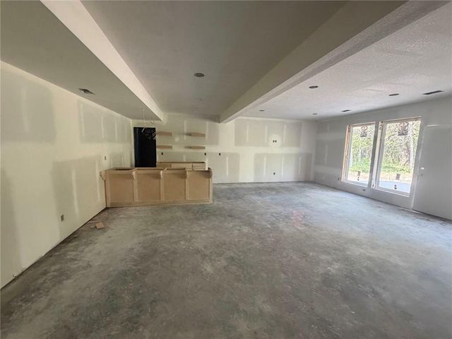 21503 Twin Oaks Parkway, Peculiar, MO 64078
