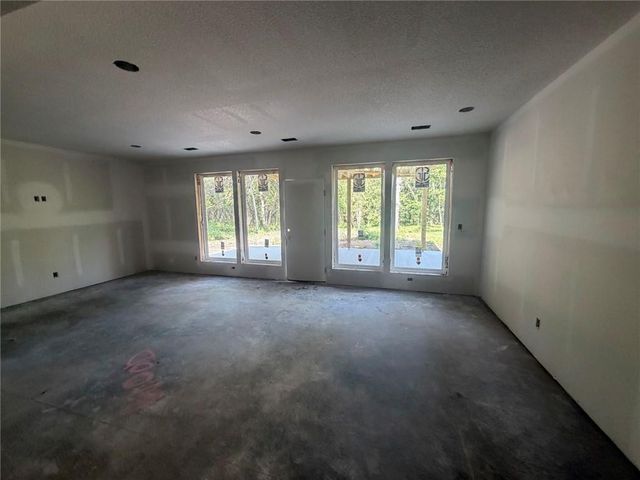 21503 Twin Oaks Parkway, Peculiar, MO 64078