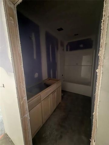 21503 Twin Oaks Parkway, Peculiar, MO 64078
