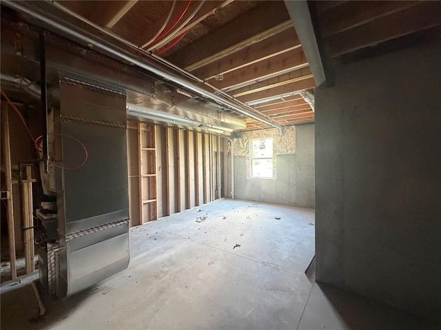 21503 Twin Oaks Parkway, Peculiar, MO 64078