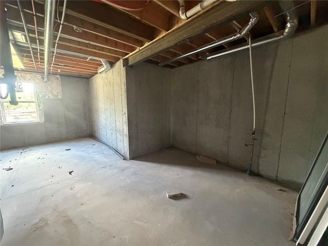 21503 Twin Oaks Parkway, Peculiar, MO 64078