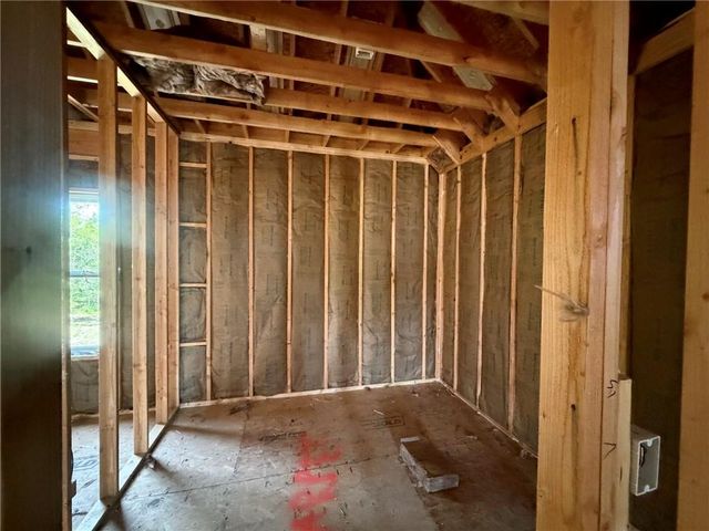 21503 Twin Oaks Parkway, Peculiar, MO 64078