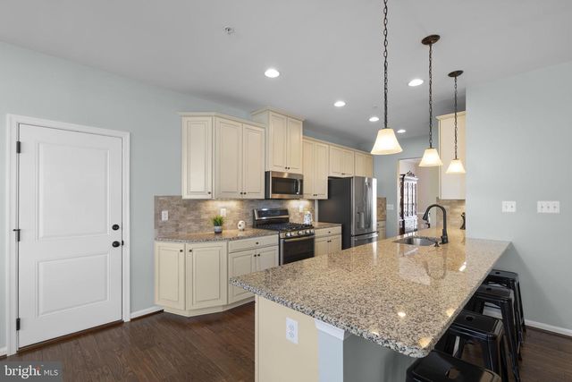 4709 PULLER DR, Jefferson, MD 21755