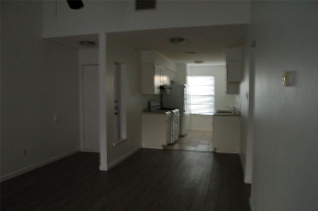 1428 W Braker LN A, Austin, TX 78758