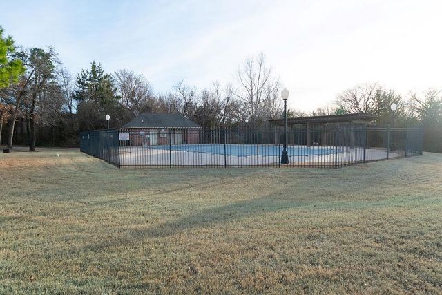 212 N Tunbridge Road, Midwest City, OK 73130