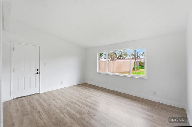 1150 E Jensen Avenue, Fresno, CA 93706