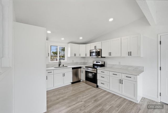 1150 E Jensen Avenue, Fresno, CA 93706