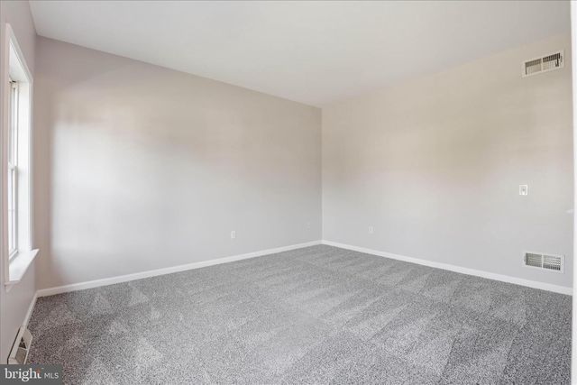 2166 LUCY LN, York, PA 17404