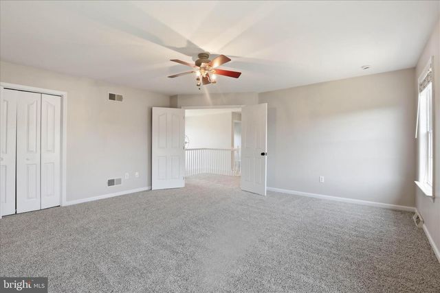 2166 LUCY LN, York, PA 17404