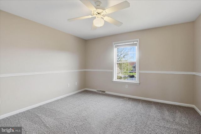 2166 LUCY LN, York, PA 17404