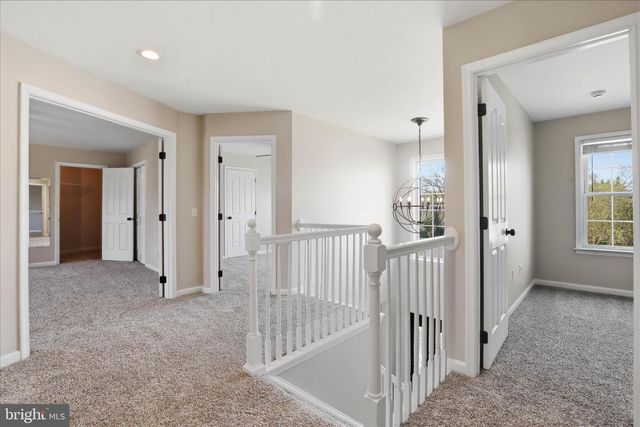 2166 LUCY LN, York, PA 17404