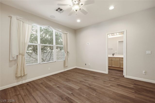 2440 Ram Crossing Way, Henderson, NV 89074