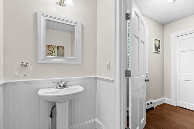 91-B Tremont St, Carver, MA 02330