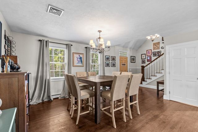 91-B Tremont St, Carver, MA 02330