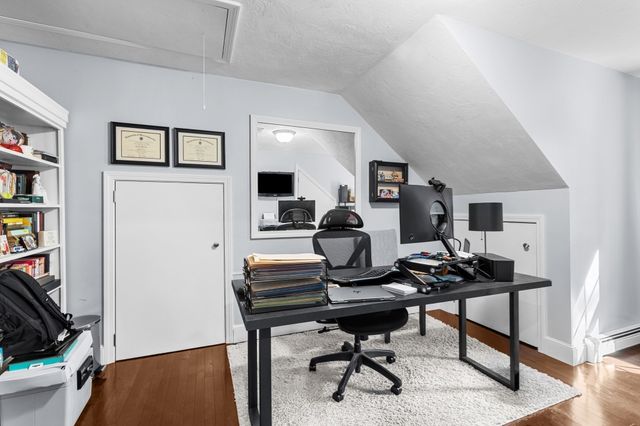 91-B Tremont St, Carver, MA 02330