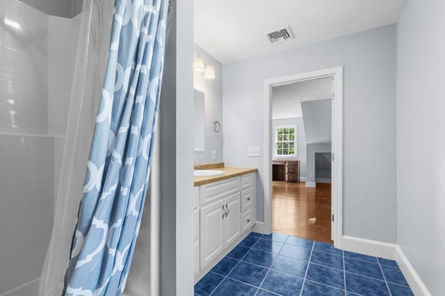 91-B Tremont St, Carver, MA 02330