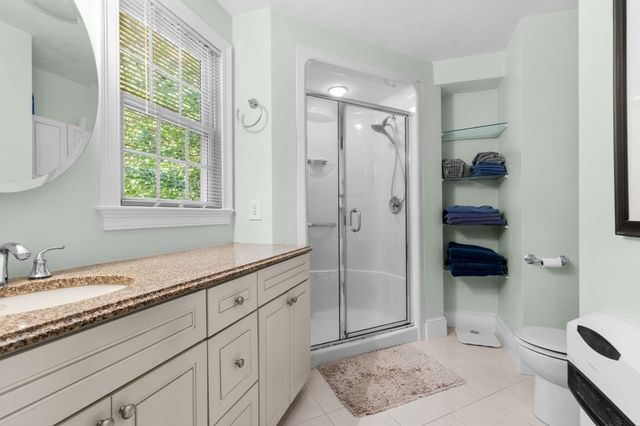 91-B Tremont St, Carver, MA 02330