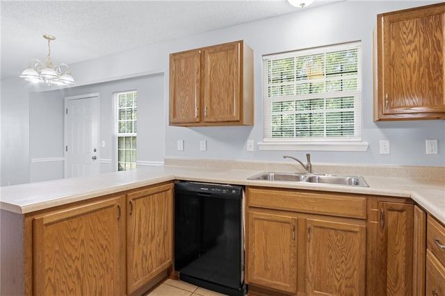 3939 Highland Avenue, Kansas City, MO 64110