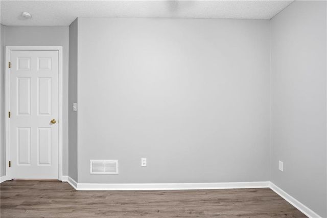 3939 Highland Avenue, Kansas City, MO 64110