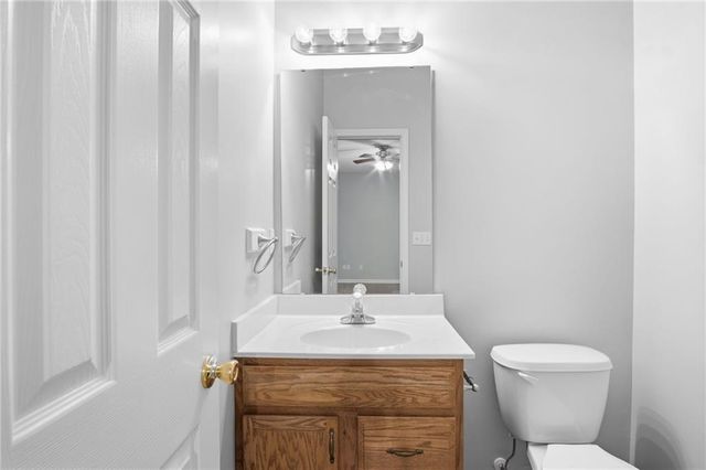 3939 Highland Avenue, Kansas City, MO 64110