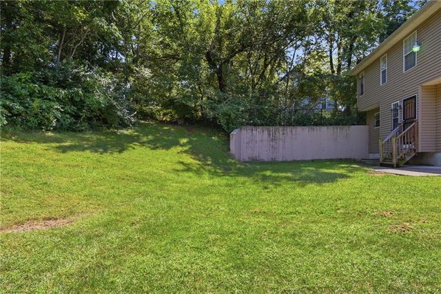 3939 Highland Avenue, Kansas City, MO 64110