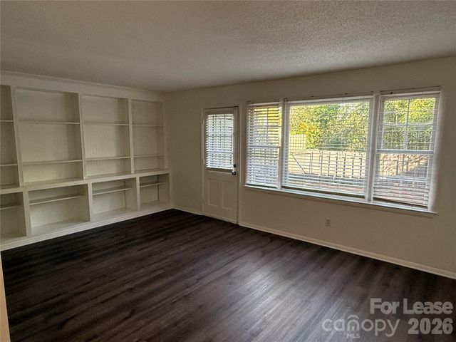 4605 Hedgemore Drive, Charlotte, NC 28209