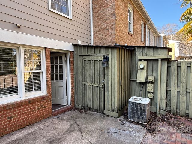 4605 Hedgemore Drive, Charlotte, NC 28209