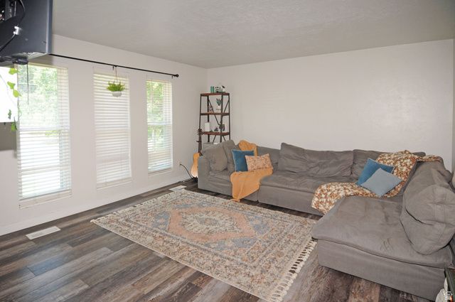 4760 BURCH CREEK DR, South Ogden, UT 84403