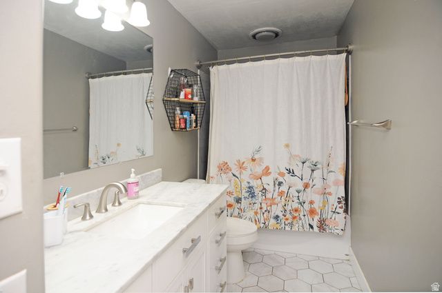 4760 BURCH CREEK DR, South Ogden, UT 84403