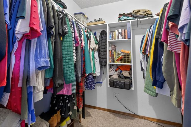 827 Lancaster Drive, Yukon, OK 73099