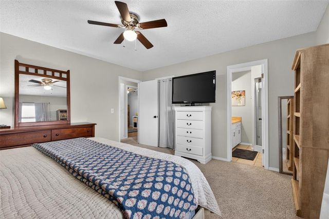 827 Lancaster Drive, Yukon, OK 73099