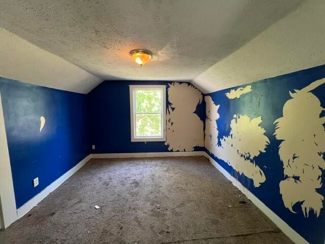 3903 AVENUE C, Council Bluffs, IA 51501