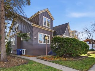 1489 E Algonquin Road, Des Plaines, IL 60016