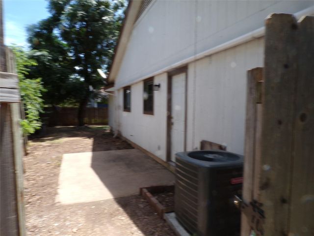 12815 Hymeadow DR A, Austin, TX 78729