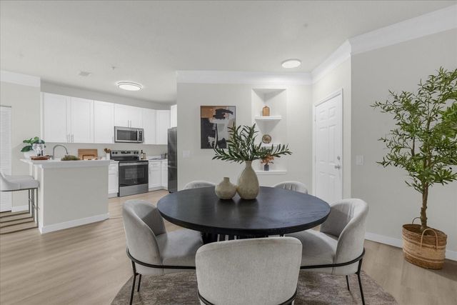 4207 S DALE MABRY HIGHWAY 1210, Tampa, FL 33611