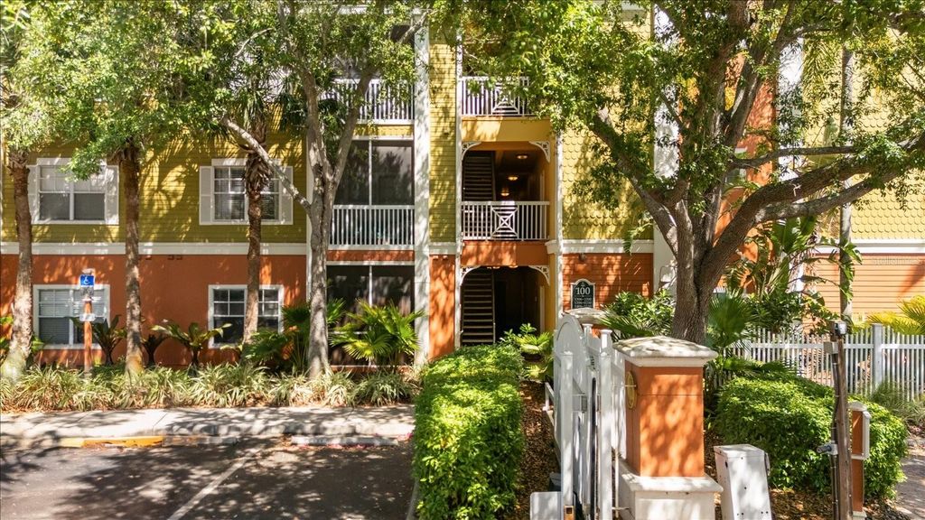 Image 2 of property listing at 4207 S DALE MABRY HIGHWAY 1210, Tampa, FL 33611
