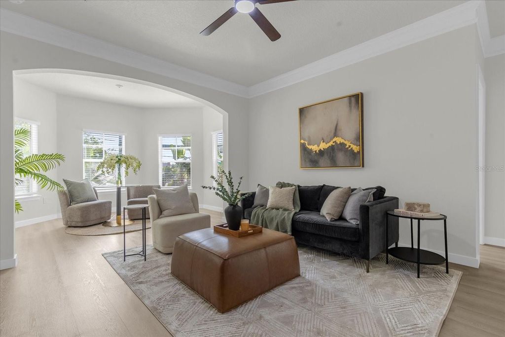 Image 12 of property listing at 4207 S DALE MABRY HIGHWAY 1210, Tampa, FL 33611