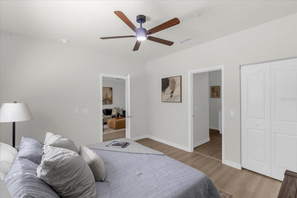 Image 16 of property listing at 4207 S DALE MABRY HIGHWAY 1210, Tampa, FL 33611