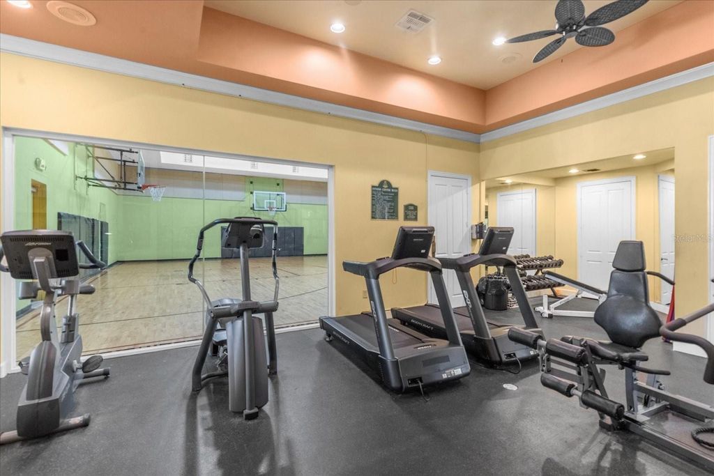 Image 26 of property listing at 4207 S DALE MABRY HIGHWAY 1210, Tampa, FL 33611
