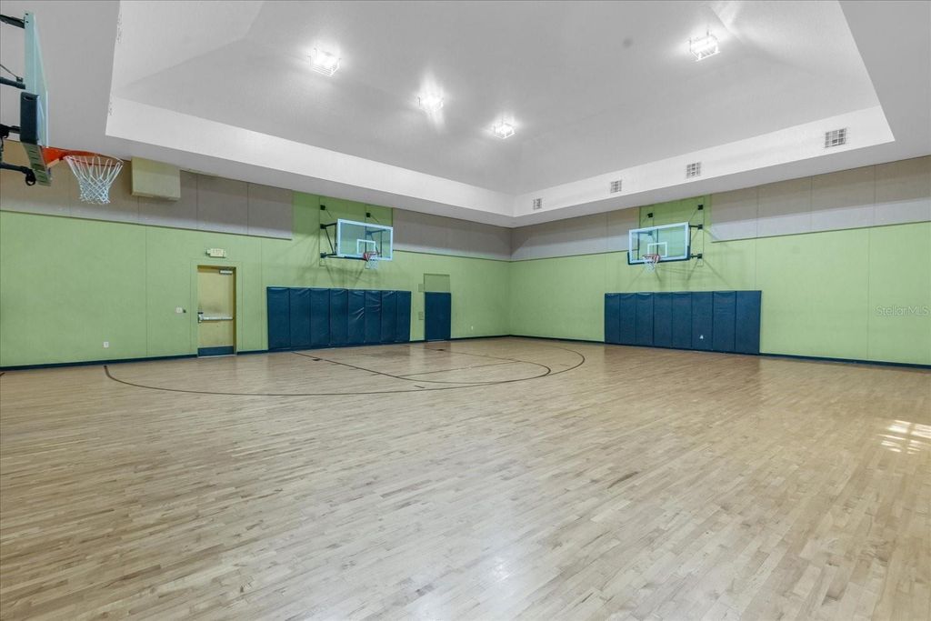 Image 5 of property listing at 4207 S DALE MABRY HIGHWAY 1210, Tampa, FL 33611