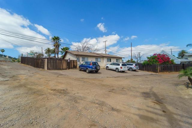 12005 7 Lacie Ln, Lakeside, CA 92040